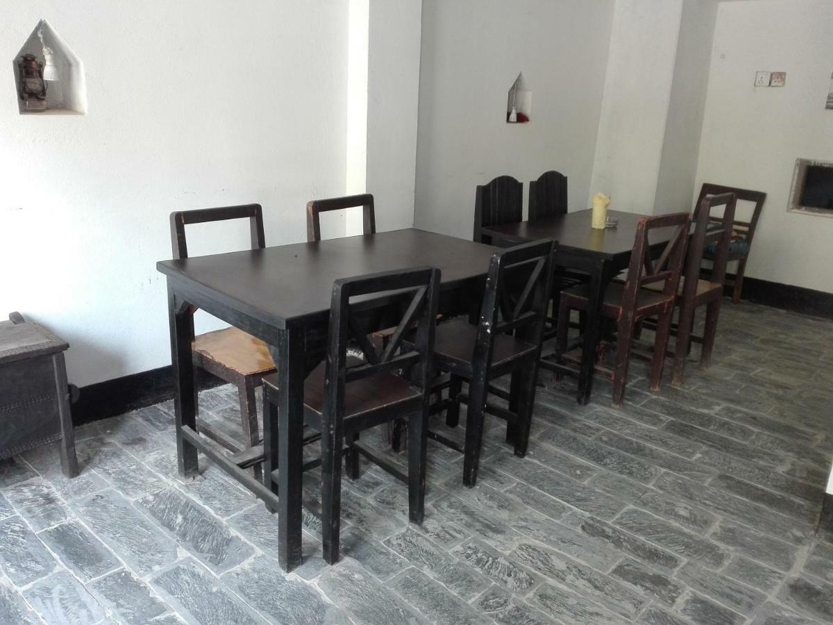 Kayastha Restaurant & Lodge Bandipur Buitenkant foto