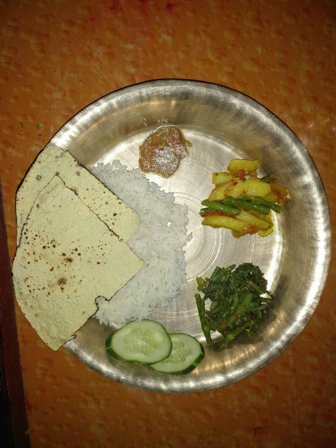 Kayastha Restaurant & Lodge Bandipur Buitenkant foto