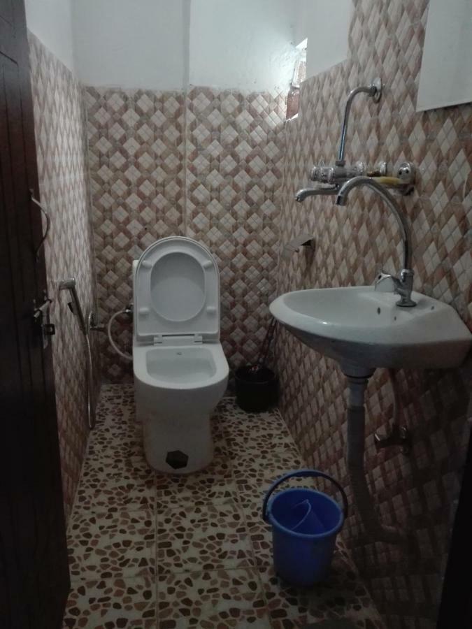 Kayastha Restaurant & Lodge Bandipur Buitenkant foto